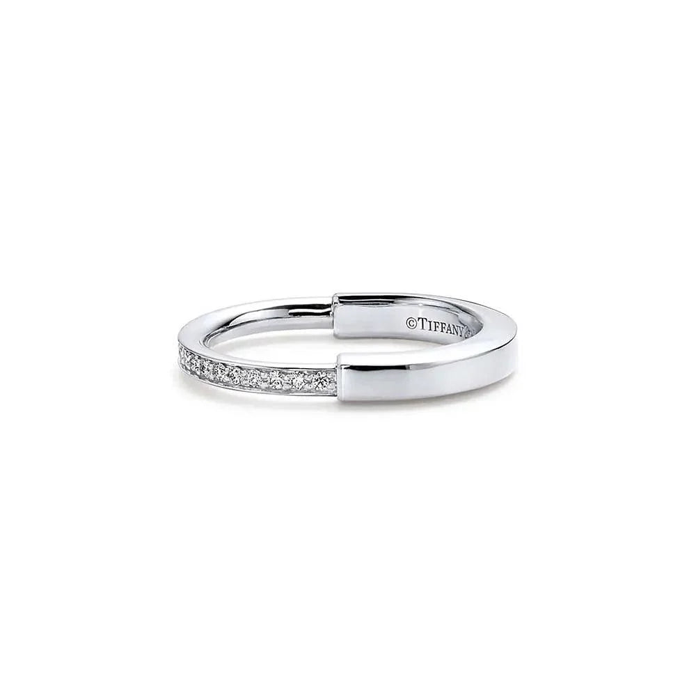 Anel Lock em Prata 925 com Diamantes